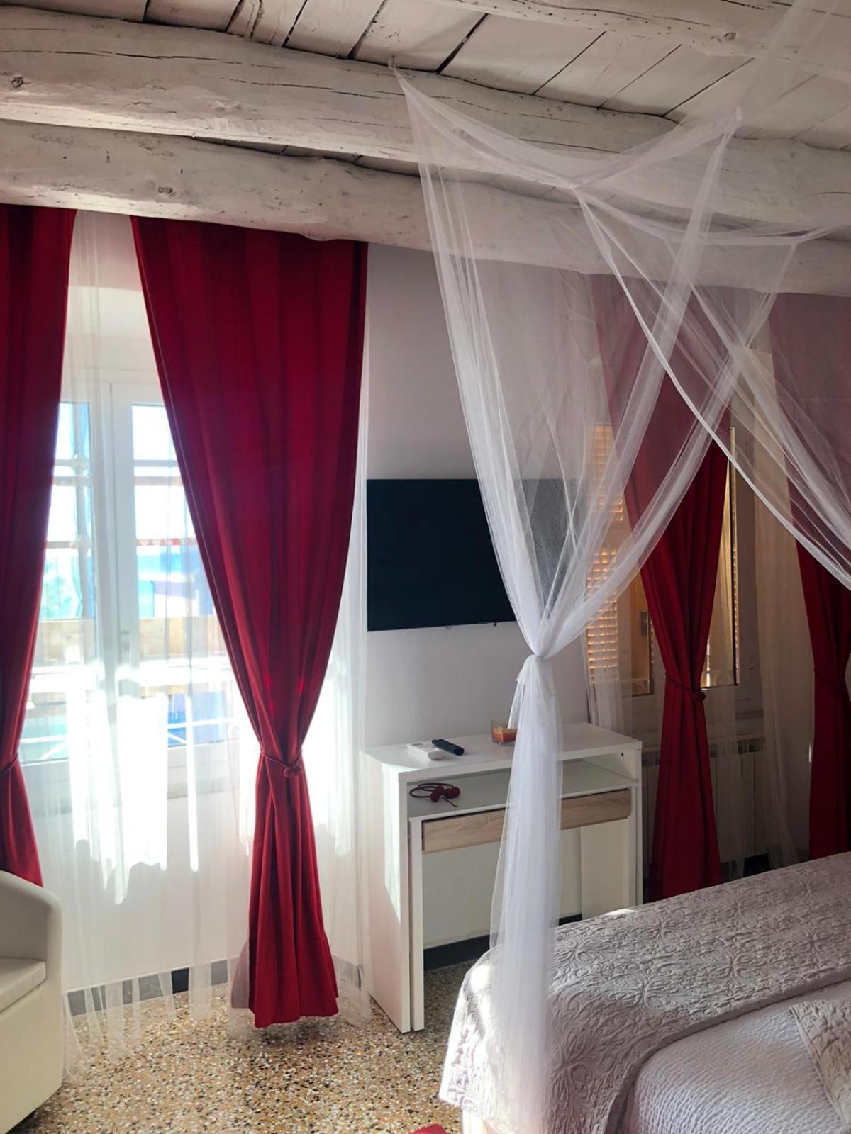 Varazze Suite Sauna E Hammam Exterior foto