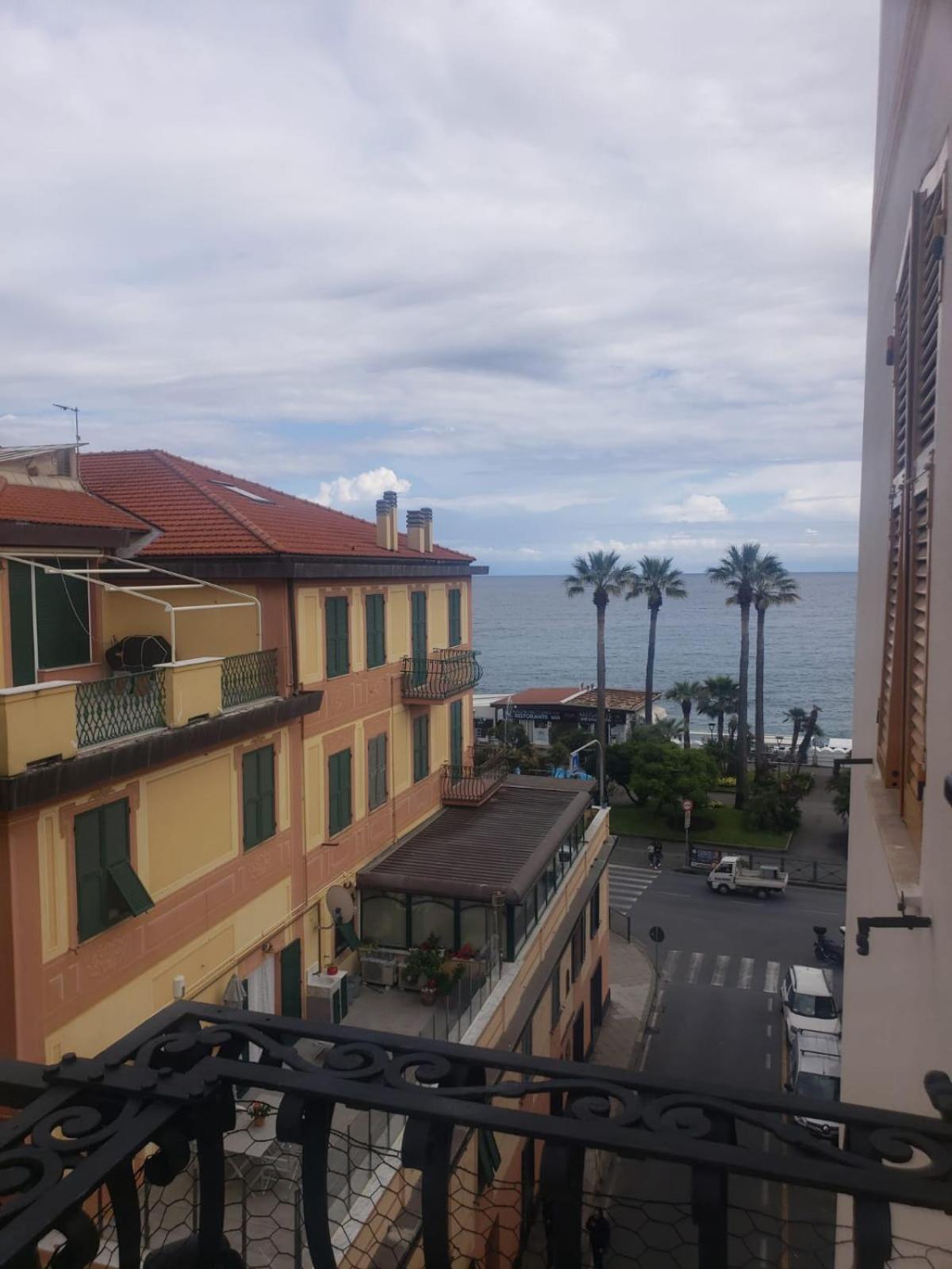 Varazze Suite Sauna E Hammam Exterior foto